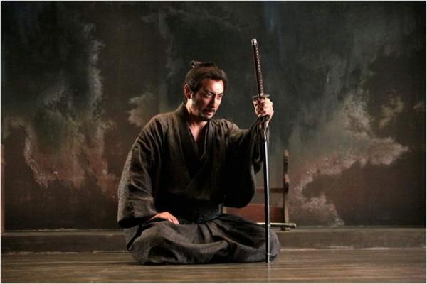 hara-kiri-death-of-samurai-ichimei-japon-2011-L-lSVam3